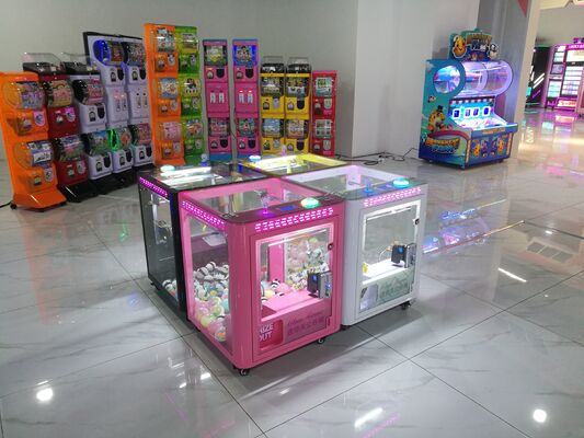 Giá tốt. Super nhỏ móng vuốt nhựa ốc trứng đồ trang sức vui chơi arcade trực tuyến